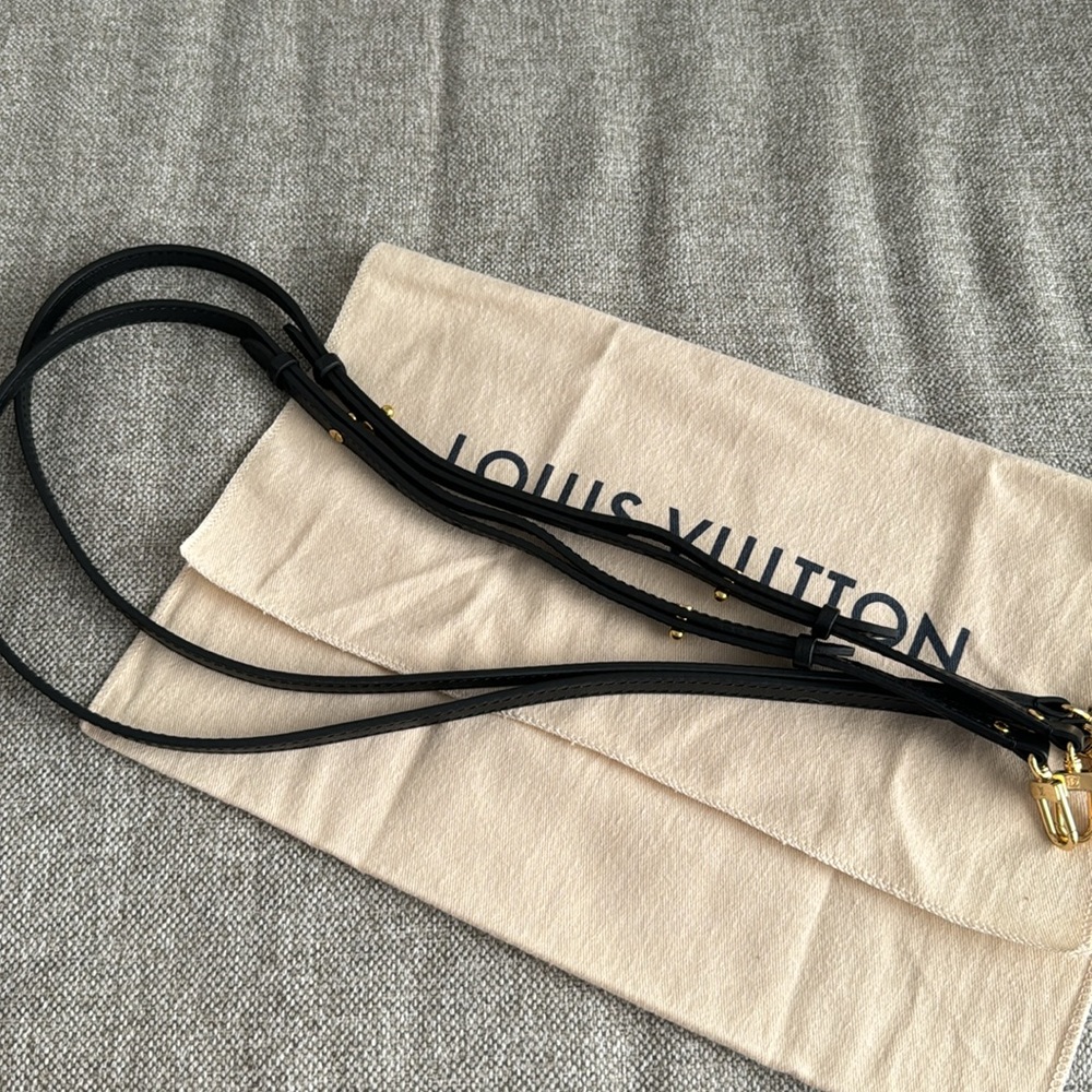 Louis Vuitton Palm Springs Mini Backpack - Picture 7 of 11